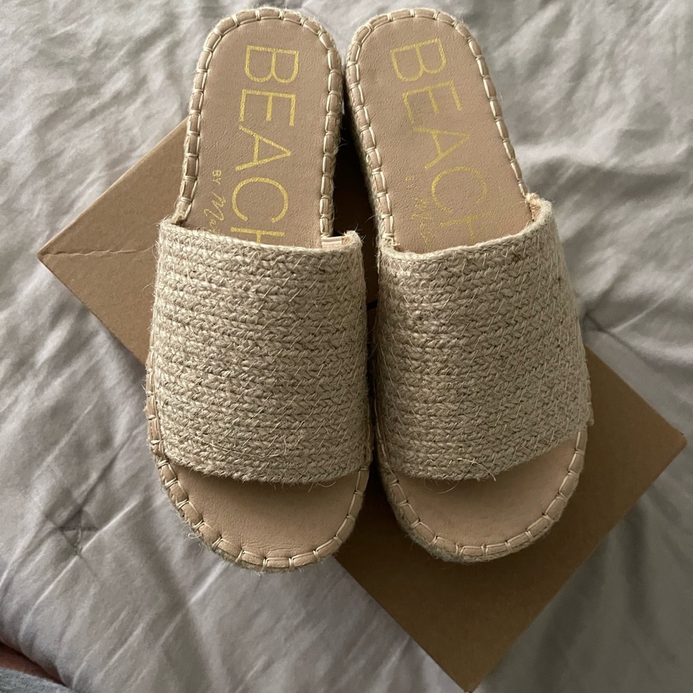 Platform sandals